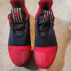 Boy's Adidas shoes size 6